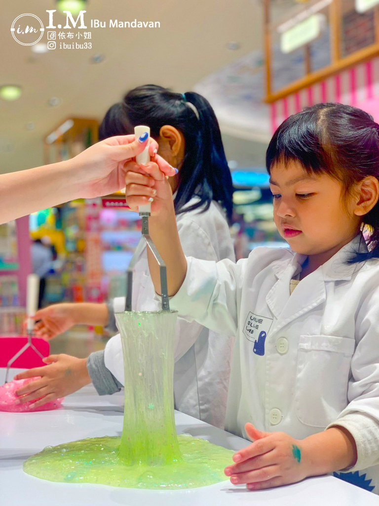 風靡全球的觸感遊戲!UNIQUE 史萊姆實驗室好玩又安全無 風靡全球的觸感遊戲!UNIQUE 史萊姆實驗室好玩又安全無