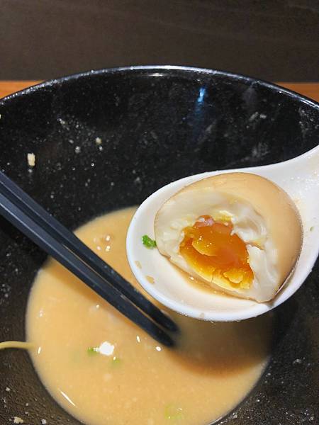 [食記] 台北大安區樂幸拉麵/豚骨拉麵新選擇