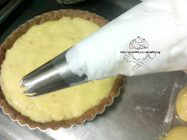 Maringue Lemon Tart 2