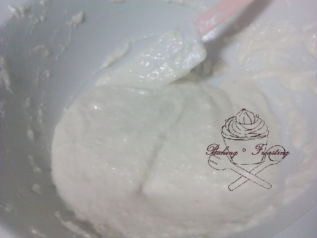 white macaron batter