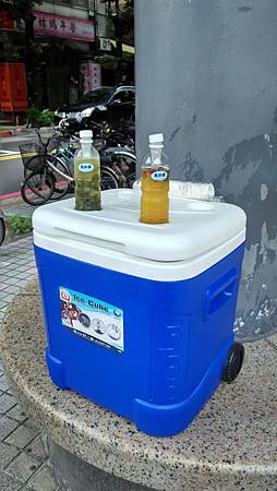 20170706捷運站外的冷泡茶 20170706捷運站外的冷泡茶