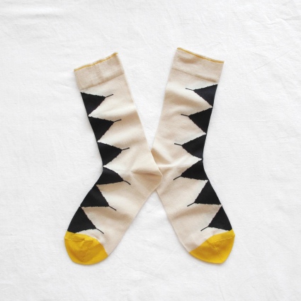 socks-triangles-natural-base1