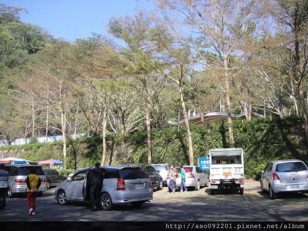 2016010403廣場下方的停車場 2016010403廣場下方的停車場