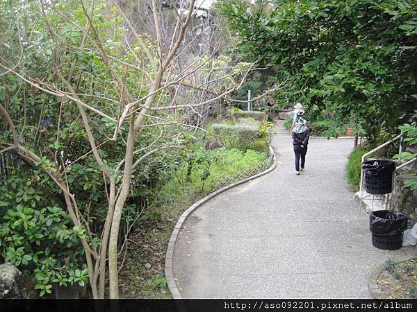 2016010532亭園間步道