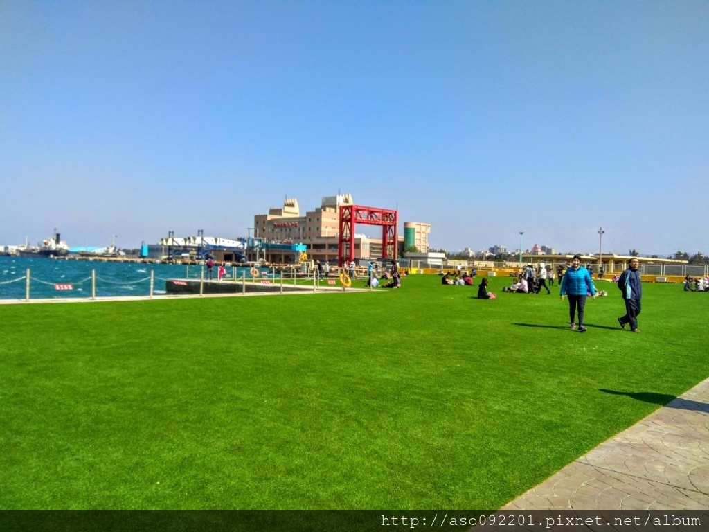 [問題] 人工草皮