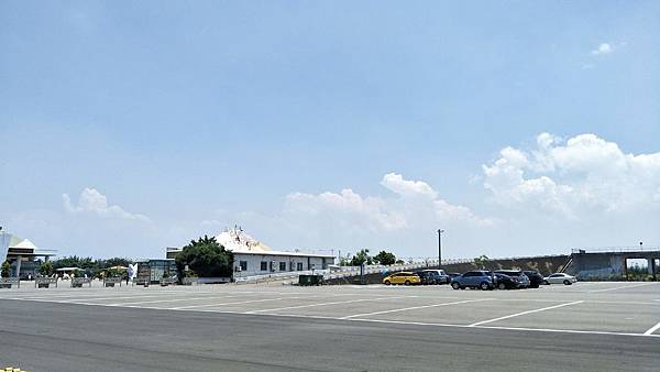 七股鹽山停車場.jpg 七股鹽山停車場.jpg