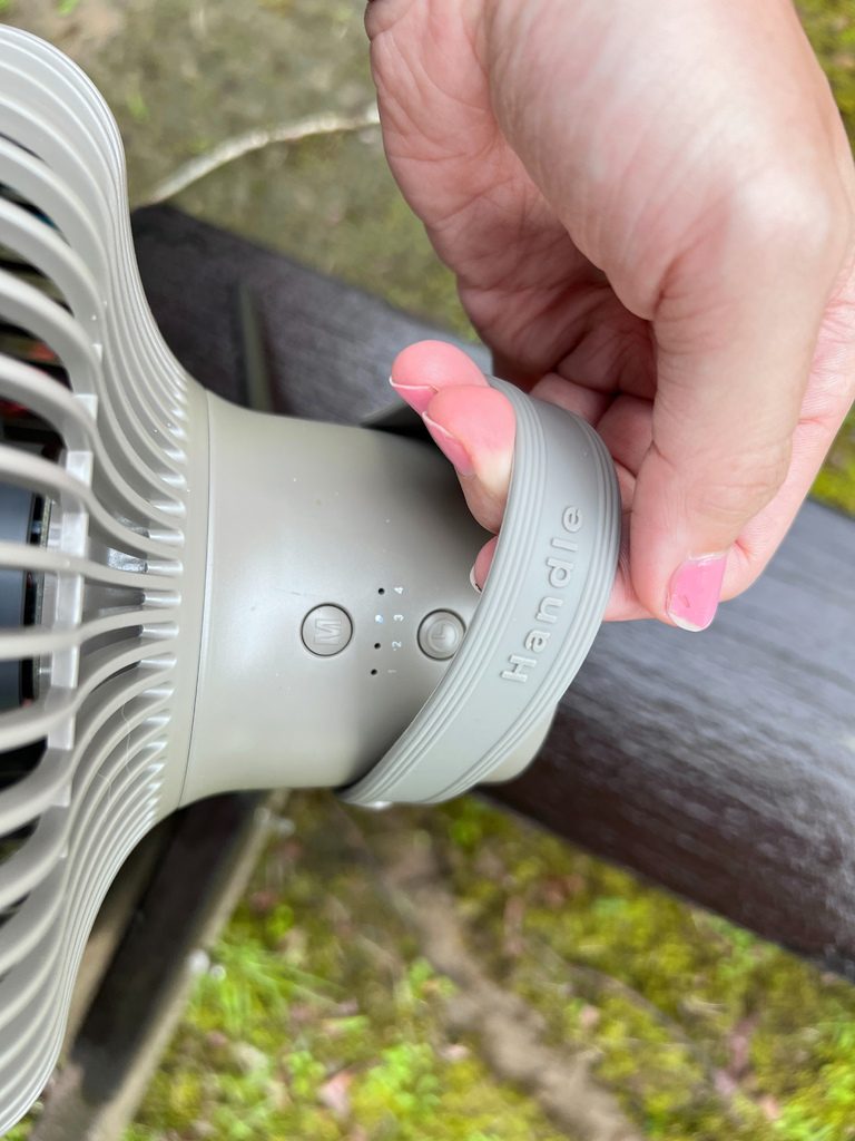 IMG_2153 SANSUI山水 充電式露營風扇,USB風扇充電,還有遠程遙控好方便,掛立兩用