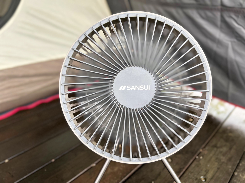 IMG_2148 SANSUI山水 充電式露營風扇,USB風扇充電,還有遠程遙控好方便,掛立兩用