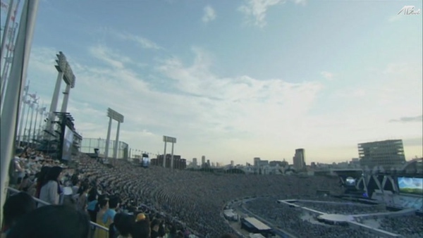 ARASHI_10-11_TOUR_Scene～君と僕の見ている風景～STADIUM_disc1[(001540)20-47-43].JPG