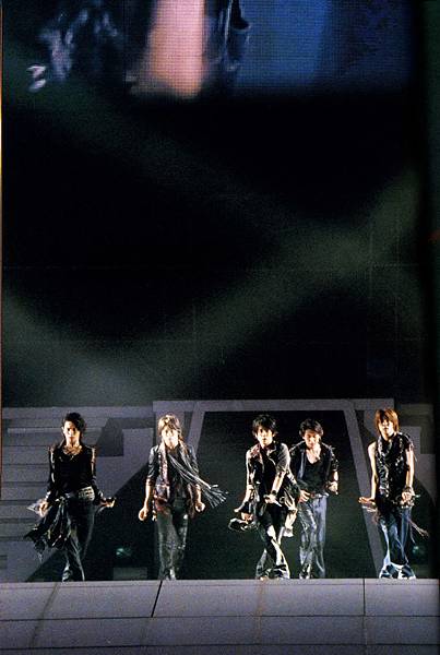 ARASHI IS ALIVE 013.jpg