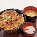 十勝豬肉蓋飯1.JPG