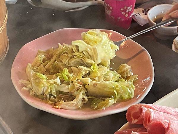 叫我小虎媽【食】【花蓮吉安】野菜吃到飽｜特色蓮花火鍋@櫻の田野休閒養生館10.jpg