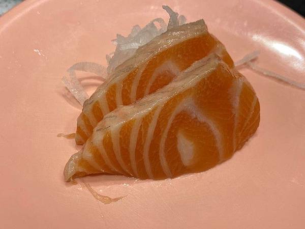 鮭魚生魚片.jpg