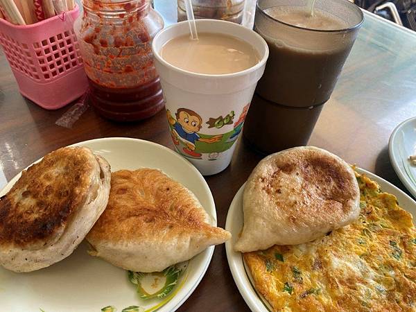 【新北萬里】CP值超高的美味傳統早餐店@萬里豆漿伯5.jpg