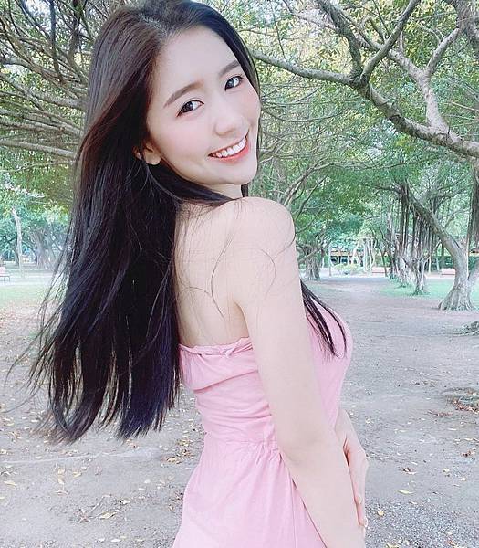 酒店上班時間 酒店薪資 酒店收入 酒店打工 Google搜尋梁曉尊 梁小尊.jpg