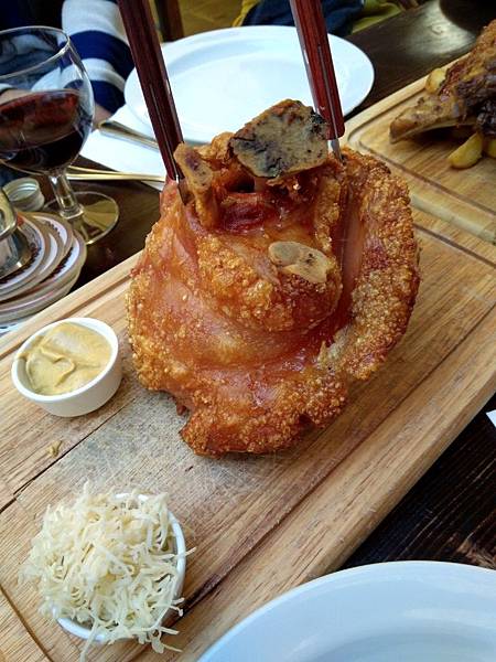 IMG_20190524_162522.jpg5661545530345876031 IMG_20190524_162522.jpg5661545530345876031