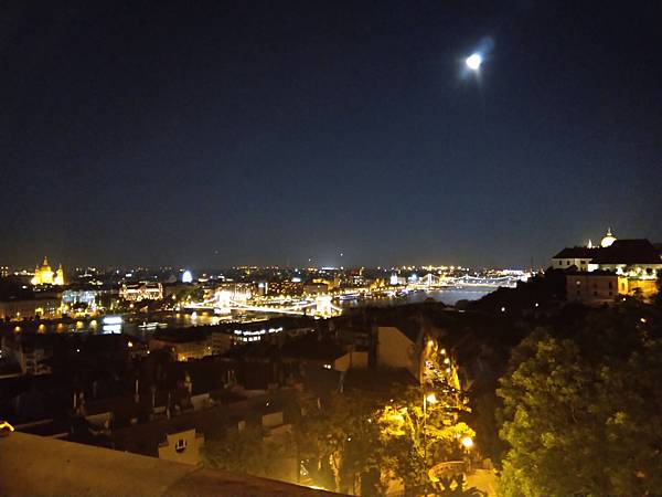 IMG_20190517_211639.jpg4302185780493638633 IMG_20190517_211639.jpg4302185780493638633