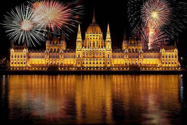 budapest-parliament-according-to-hungary-fireworks-37854.jpeg