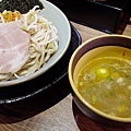 麺屋壱の穴--カレーチキンロールつけ麺