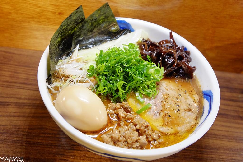 特製辛口醤油ラーメン