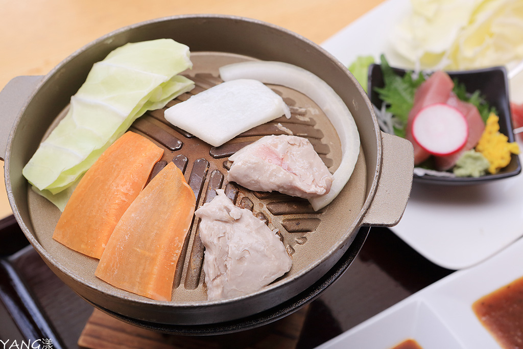 深浦鮪魚排丼