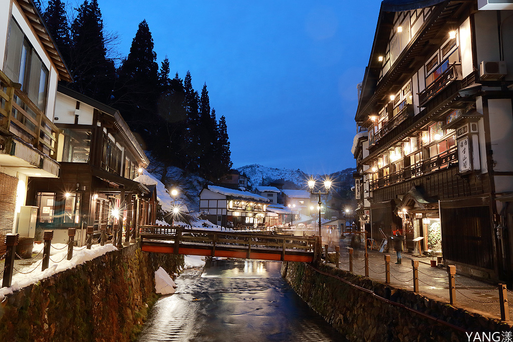 銀山溫泉