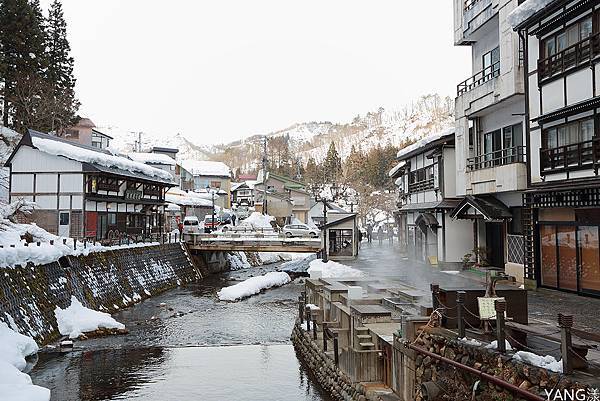 銀山溫泉