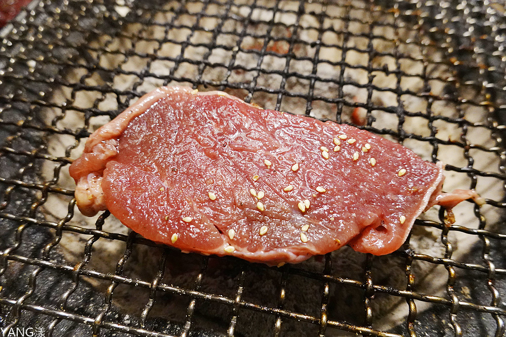 【台北西門】燒肉眾精緻炭火燒肉西門店，燒肉吃到飽也有好食材，