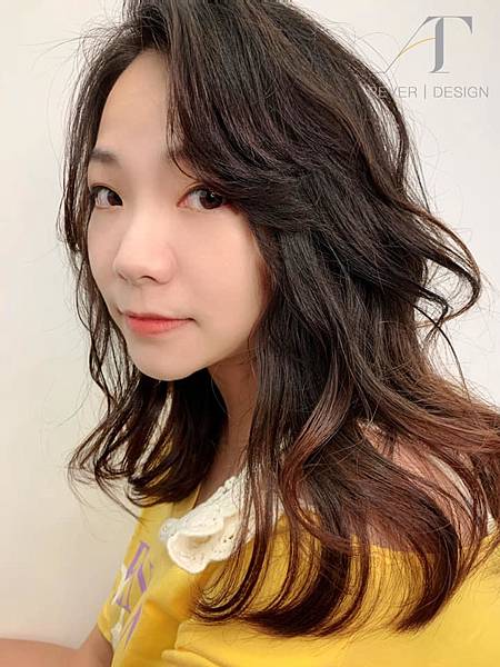 燙髮推薦設計師 105034868_3602135609877658_1260807089814048743_n