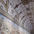 修道院內的壁畫.JPG
