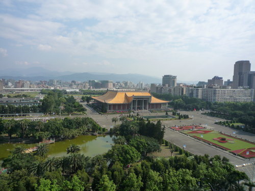 仁愛麗景 信義區仁愛路四段 國父紀念館高樓景觀豪宅 銷售專線 0909 826 072 高慧雯 大師房屋 高慧雯audrey 0909 826 072 Taipei Rental House Office 痞客邦