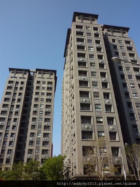中山豪宅 華固雙橡園 南京東路三段 請洽0909 826 072 高慧雯 中山豪宅 千坪基地公設齊全 近捷運南京復興站 大師房屋 高慧雯audrey 0909 826 072 Taipei Rental House Office