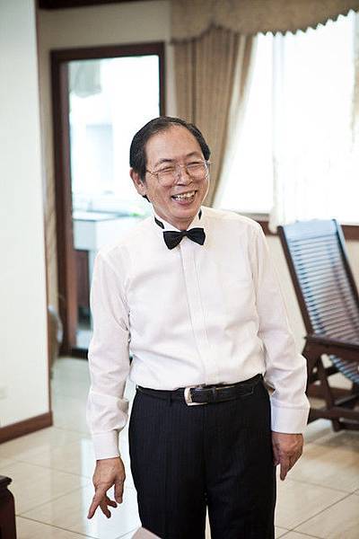 老爸在外面晃一晃