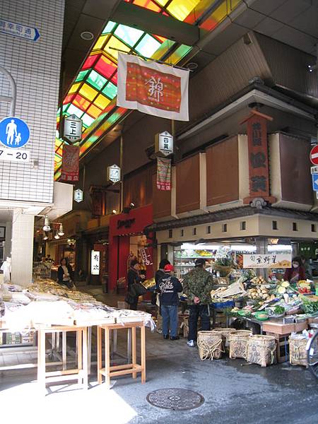一路拍拍玩玩加上我迷路 Ivy看地圖就飛快抵達