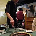 逛到元町站來吃個和牛燒肉吧~