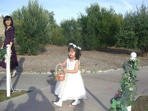 flower girl 很吸睛