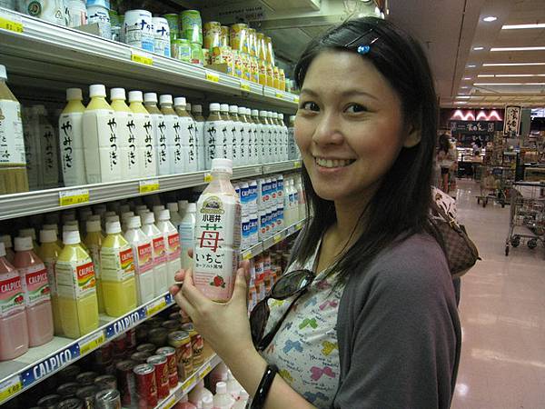 日本超市裡的飲料