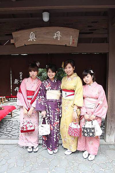 全部女生來一張