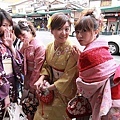 這張在搞笑  演出狀況劇
