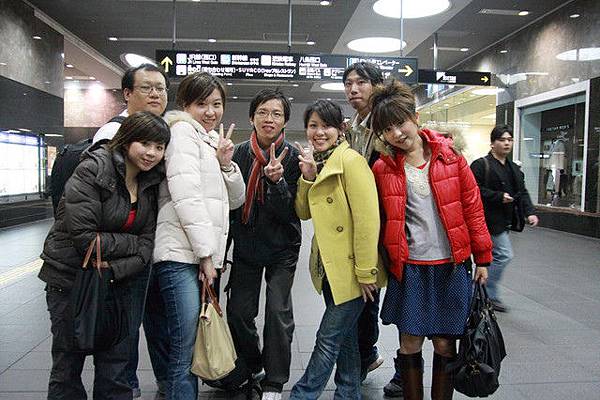 YA 看完夜景在大阪車站大集合照相