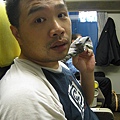排了好久的隊終於上車了！拿個小手抹布擦擦汗XD