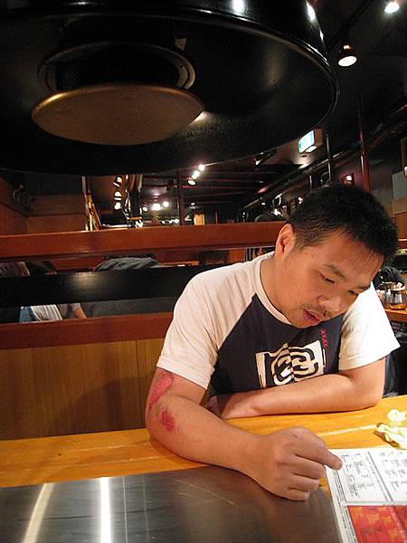 晚上又是來千日前通 又離飯店沒10min步程吃風風亭