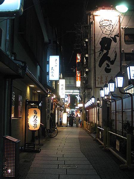 晚上的法善寺橫町