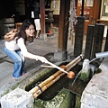 先去跟法善寺橫町裡的神明打打招呼
