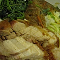看起來很肥 吃起來鹹香下飯