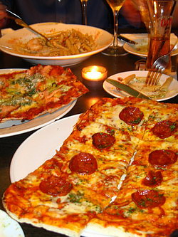 國民的經點pizza