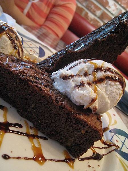 我們加點了triangle Brownie