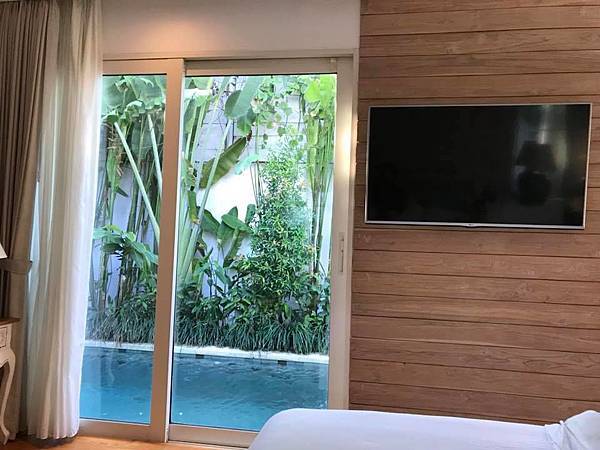 峇里島水明漾Villa住宿 阿雷法別墅 Aleva Villa 房間介紹 - 第20張圖 33136428_10155915281581888_8597754911402229760_n