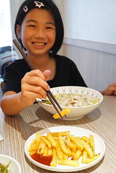 小裕樂,台南美食推薦,鍋燒意麵,義大利麵,手工Q麵,成大校園美食10-2.jpg