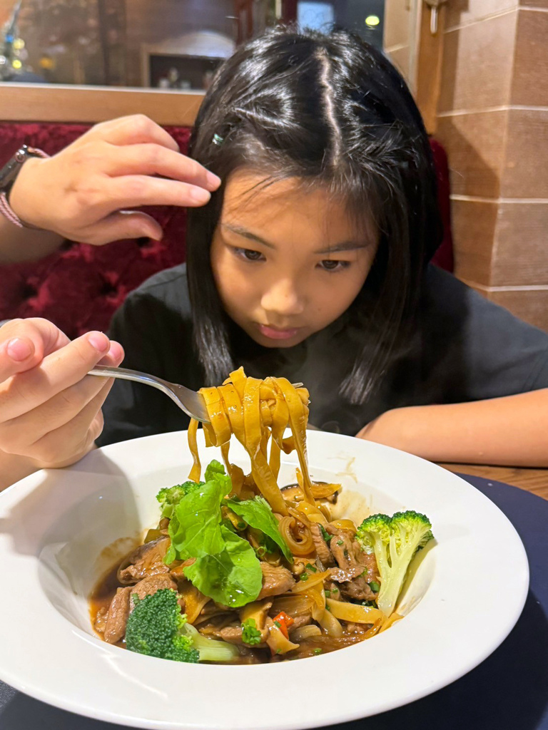 台南美食推薦【暖心時光義法小館】享用精緻義法料理│香辣羊肩肉義大利麵